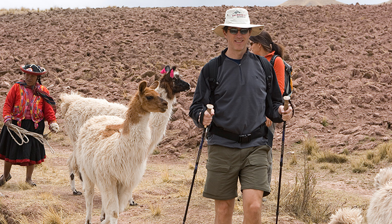 Wpei-peru-walking-10